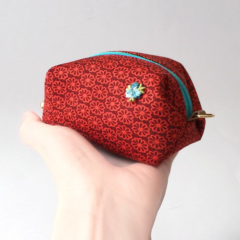 Pouch with Japanese traditional pattern, Kimono (Small) - Toiletry Bags & Pouches - Other Materials Red