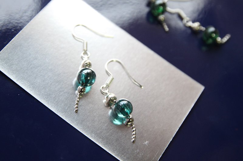蓝色果凍珠子耳環 - 耳環/耳夾 - 塑膠 藍色