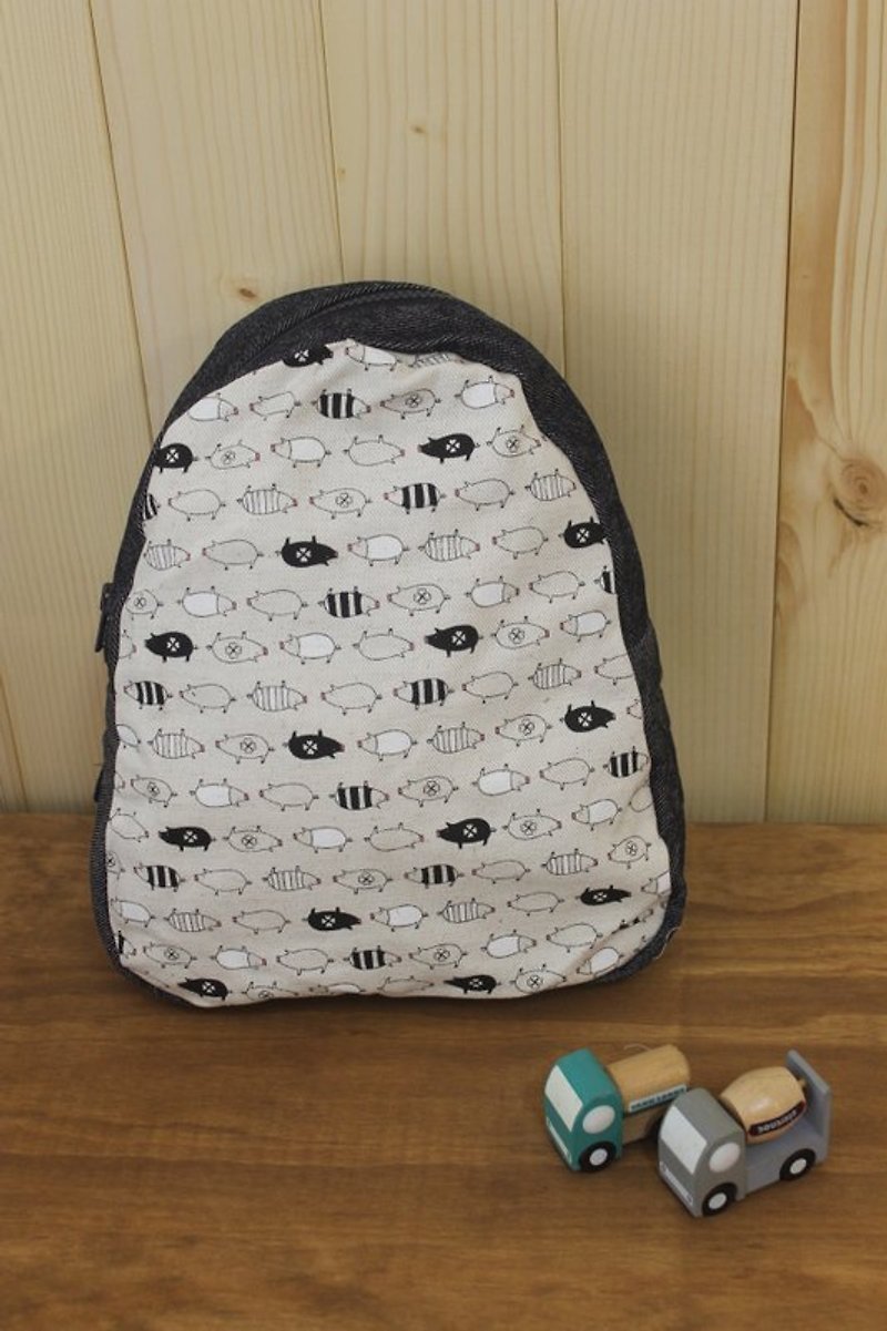 Ou Leita living grocery ╭ * [my toast - cotton Linen black pig money] Children's backpack limited edition items - กระเป๋าคุณแม่ - วัสดุอื่นๆ สีกากี