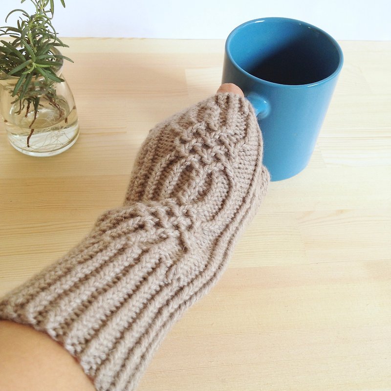 Three-dimensional pattern knitting mittens - Gloves & Mittens - Wool Khaki