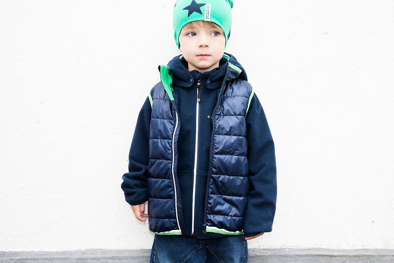 【北歐童裝】瑞典機能防水保暖超細纖維棉背心1歲至10歲 綠色 - 童裝外套 - 棉．麻 