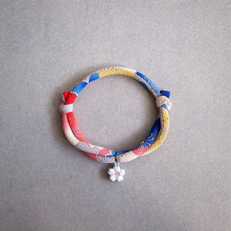 專屬訂單 - 日本犬貓和布頸圈 項圈(可調式)--赤青+白櫻花鈴((柴犬用粗款)) - 首輪・リード - その他の素材 レッド