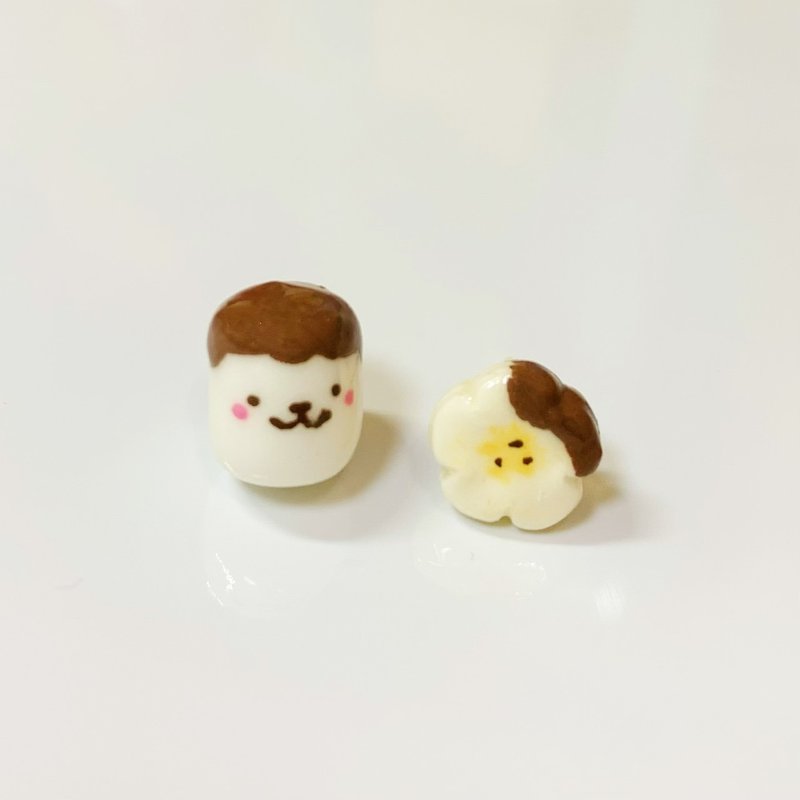 Bear Marshmallow with Chocolate Banana Earrings Set (two sets) (can be changed into Clip-On) - ต่างหู - ดินเหนียว หลากหลายสี