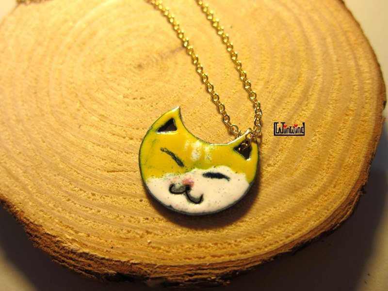 Creation enamel - enamel in yellow and white cat meow secret ... - Necklaces - Other Materials Yellow