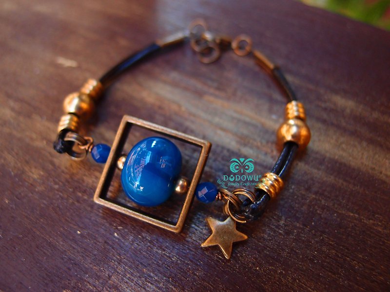 【DODOWU手作輕珠寶】《天然石黃銅蠟線手鍊＆藍瑪瑙》 - 手鍊/手環 - 寶石 藍色