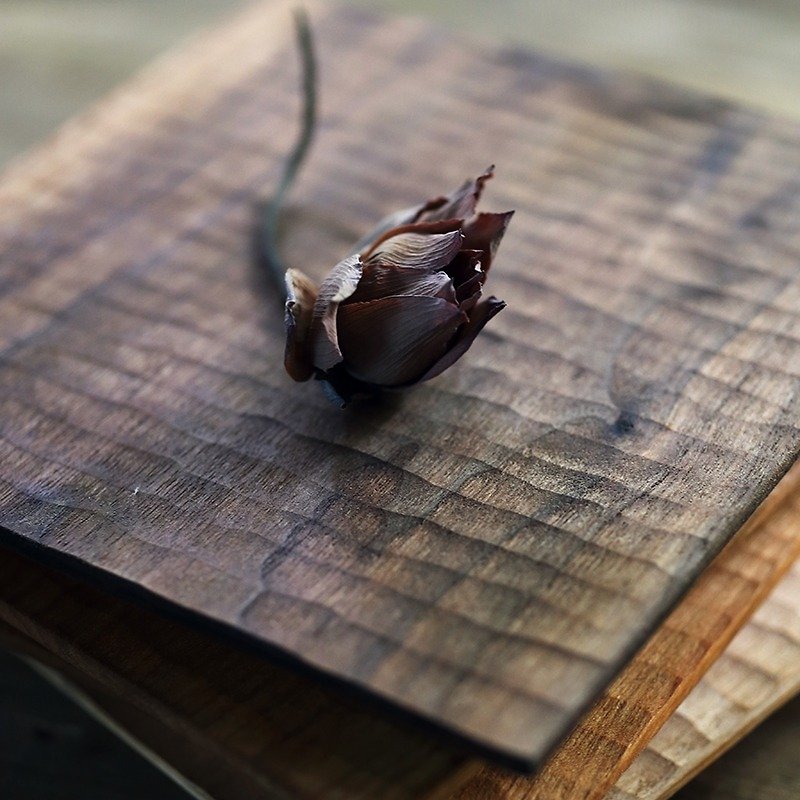 String • Living Utensils Handmade Cherry Wood/Black Walnut Eaves Tray - จานเล็ก - ไม้ หลากหลายสี
