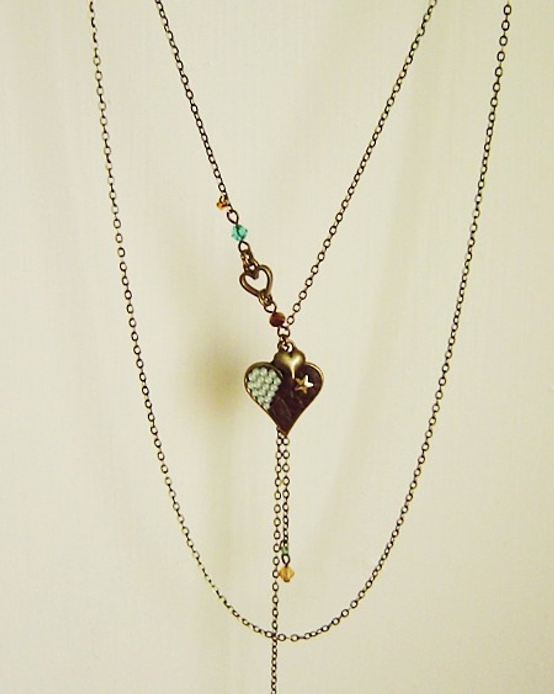 :: :: Small tiles big popular leather collage Y word love long necklace (apple green). swarovski. star. Green bronze - สร้อยคอยาว - โลหะ สีเขียว