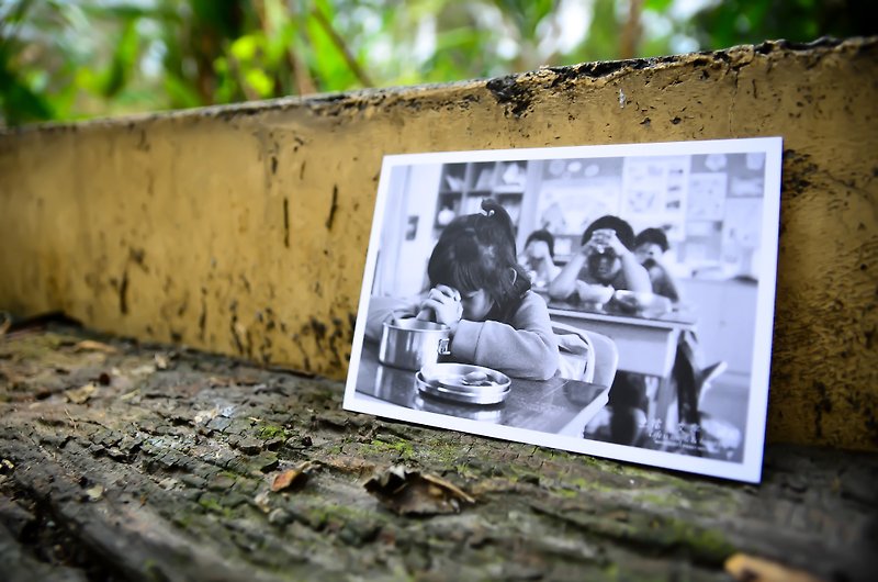 " devout have " - children under the series Postcards from Yushan - การ์ด/โปสการ์ด - กระดาษ สีเทา