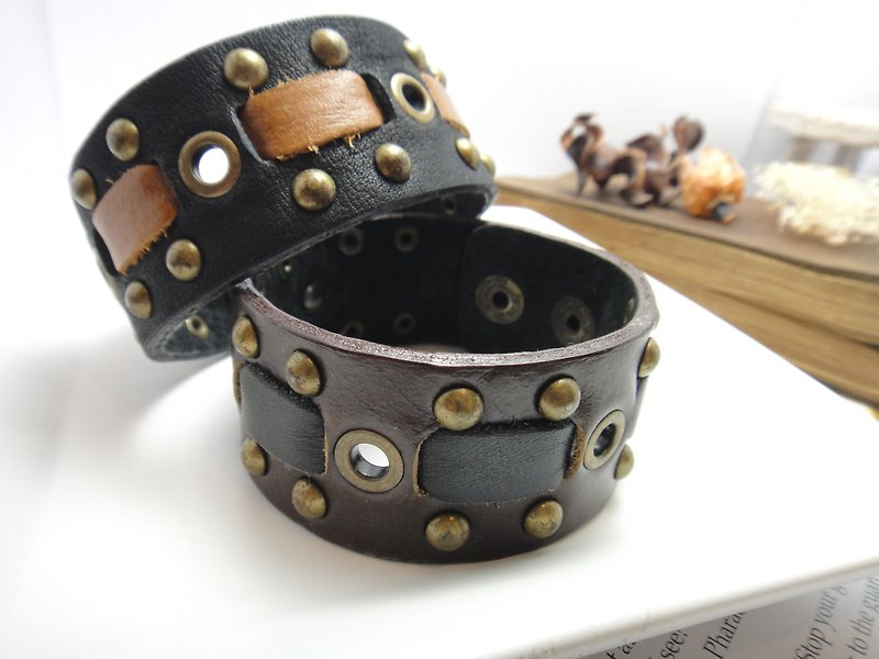 ◎ Wide bracelet handmade leather bracelet 2 colors - Bracelets - Genuine Leather 