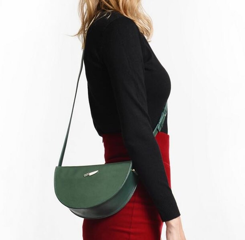 MSKOOK leather satchel green metal fittings semicircle (knife) - กระเป๋าแมสเซนเจอร์ - หนังแท้ สีเขียว