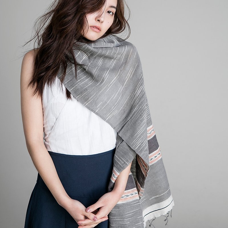 Handwoven cotton scarf - naural dye - gray - ผ้าพันคอ - ผ้าฝ้าย/ผ้าลินิน 