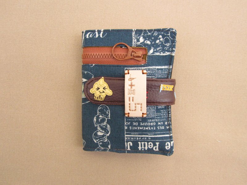 *1 + 1 = 5 / eat eat cupcakes short cloth folder* - Wallets - Cotton & Hemp Green