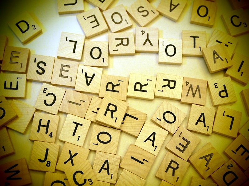 Scrabble 拼字遊戲字母 英文字母 A-Z 客製化 聖誕節 交換禮物 - 其他 - 木頭 卡其色