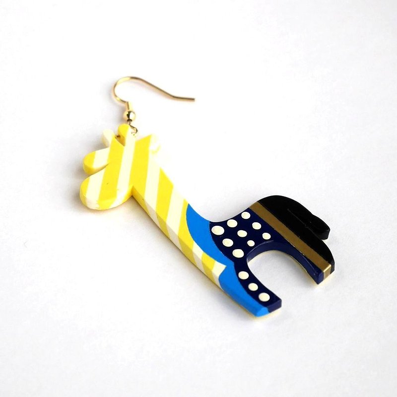 Giraffe earrings - Earrings & Clip-ons - Plastic Yellow