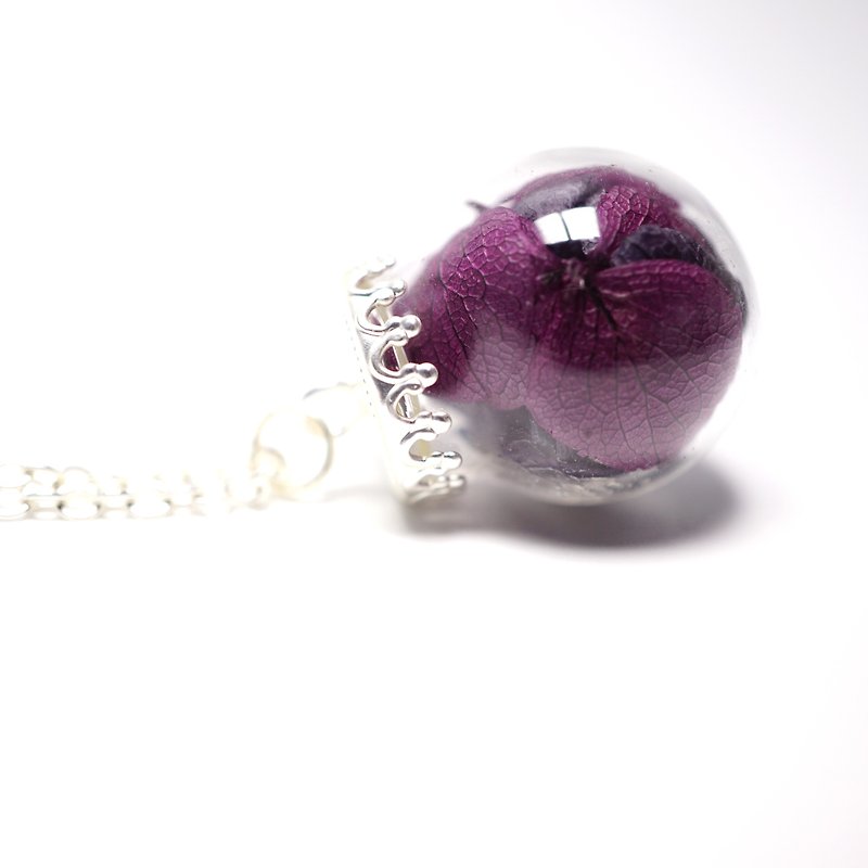 A Handmade Black and Purple Hydrangea Glass Ball Necklace - Chokers - Plants & Flowers 