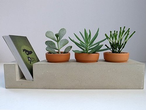Number of Taiwan business card circle (cement card table +3 empty pots)