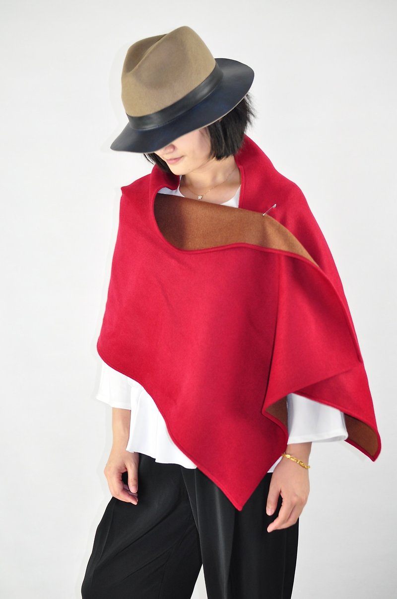 Flat 135 X Taiwanese designers 100% wool color wool shawl scarves cape autumn air-conditioned rooms have comfortable and warm New Year's Valentine's Day party outfit - Scarves - Wool Multicolor