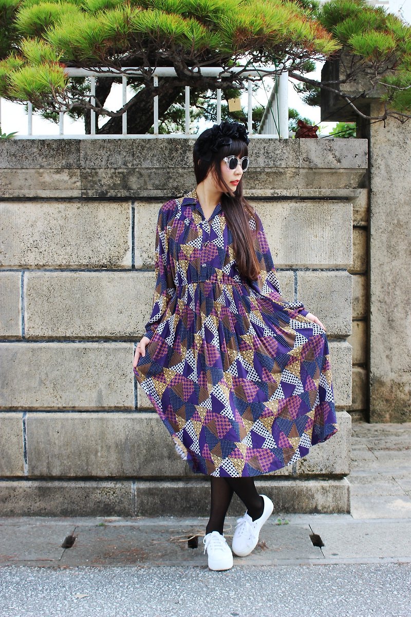F1510 (Vintage) cloth flowers long-sleeved purple triangle vintage dress - One Piece Dresses - Other Materials Purple
