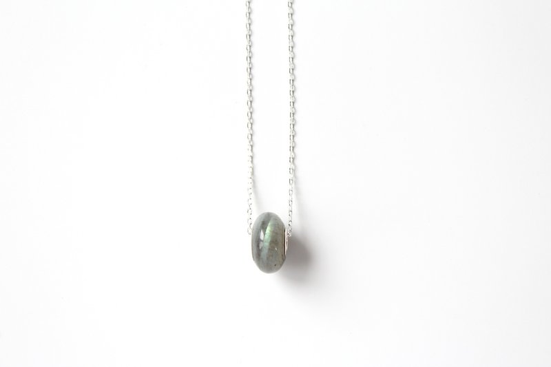 【 Labradorite 】sterling silver short necklace - Necklaces - Gemstone Gray