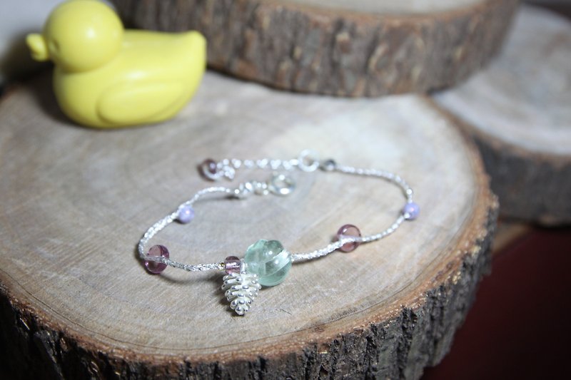 KNIT WITH LOVE Meng super Stone greenish twisted Silver wires with silver cones small hand-knitted Bracelet - สร้อยข้อมือ - เครื่องเพชรพลอย สีเขียว