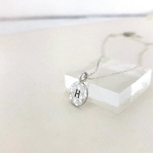 GreenRock Jewelry 敲打紋圓牌項鍊(小) 925純銀 客製化英文字母