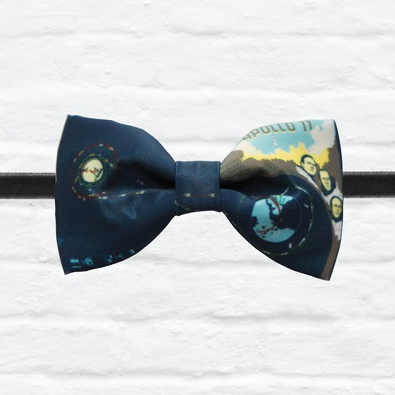 Style 0031  Marble Print Bowtie - Modern Boys Bowtie, Toddler Bowtie Toddler Bow tie, Groomsmen bow tie, Pre Tied and Adjustable Novioshk - Chokers - Other Materials Blue