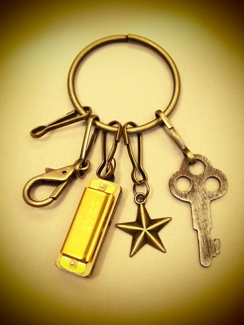 melody＋key chain - Charms - Other Materials Yellow
