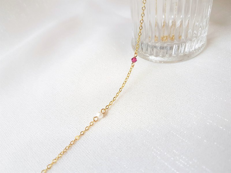 Two Asteroids‧Crystal Pearl Necklace (Classic Magenta) - Necklaces - Crystal Pink