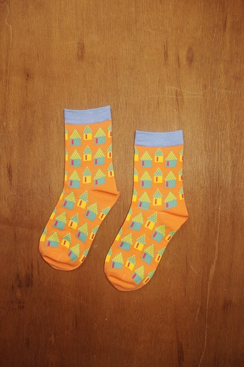 橘色小屋群!!夏漪眺=knock your socks off !! - 襪子 - 其他材質 橘色