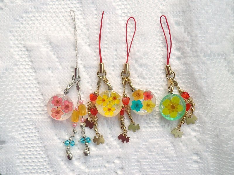Anny's workshop Yahua jewelry hand-made small handball flower mobile phone strap - Charms - Plastic 