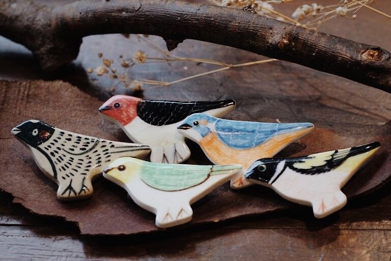 Stray birds § brooch - Brooches - Porcelain 