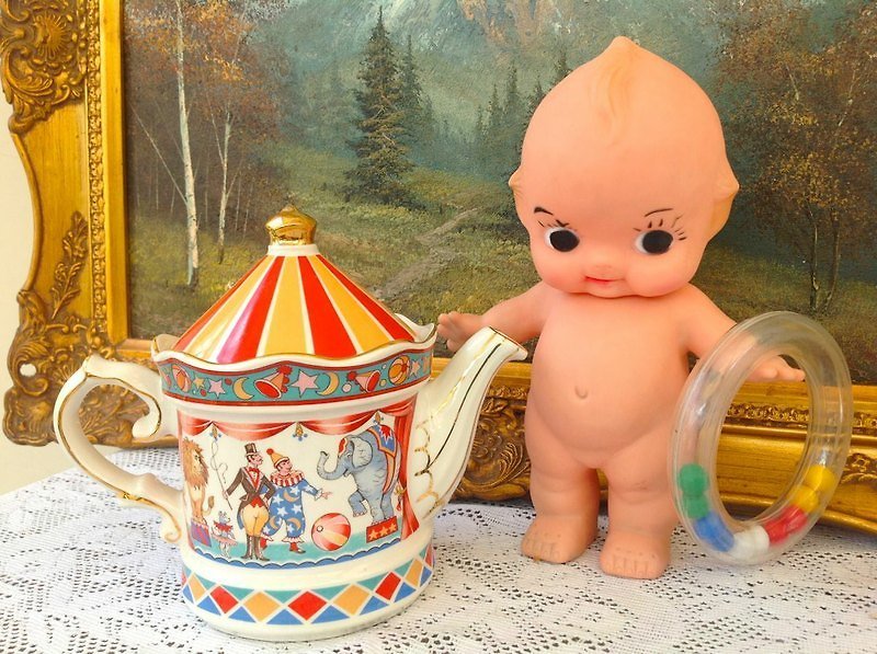  Antiquities ♥ ♥ Annie crazy circus Sadler British bone china bone china coffee pot, teapot joy lovely afternoon tea - Stock New - ถ้วย - วัสดุอื่นๆ หลากหลายสี