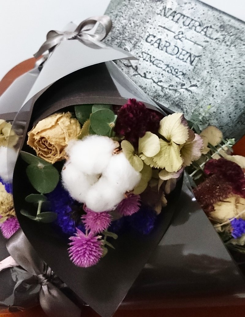 Elegant small dried flower bouquets / bouquet - Plants - Plants & Flowers Multicolor