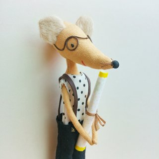 まだ学生ネズミ