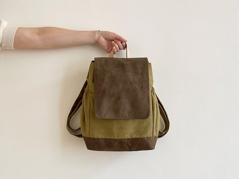 Handmade coffee green cotton cloth embellished with leather back backpack - กระเป๋าเป้สะพายหลัง - ผ้าฝ้าย/ผ้าลินิน สีนำ้ตาล
