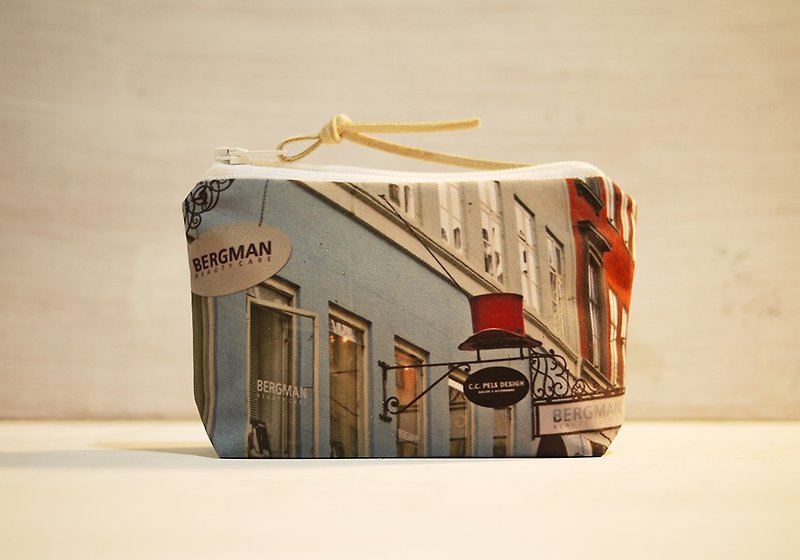 [Travel well] Coin purse◆◇◆Blue House. Red Hat◆◇◆ - Coin Purses - Other Materials Blue