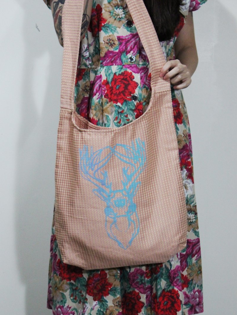 F511 pink cloth flowers Deer shoulder bag - Messenger Bags & Sling Bags - Other Materials Pink