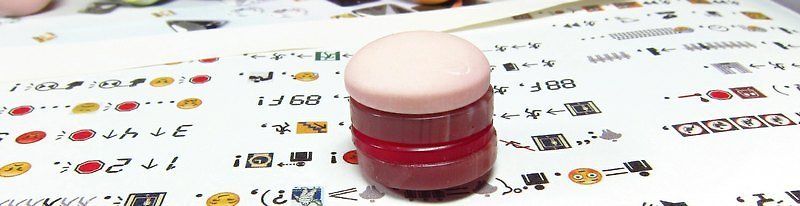  甜心蛋糕鈕釦系列手機防塵塞 - その他 - プラスチック 