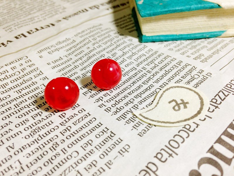 【Earrings】The secret of Mr. Chifeng*Clip style can be changed - Earrings & Clip-ons - Plastic Red
