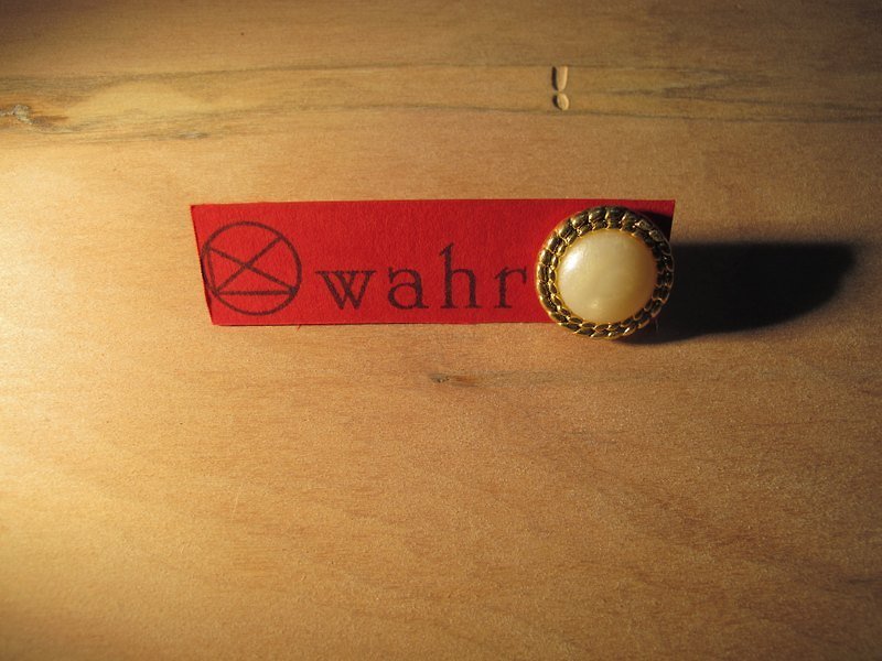 【Wahr】金屬花花耳環 - 耳環/耳夾 - 其他材質 多色
