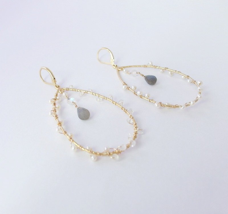 | Touch Moonlight | Moonlight woven bag k gold earrings asymmetric ornate style - Earrings & Clip-ons - Gemstone White