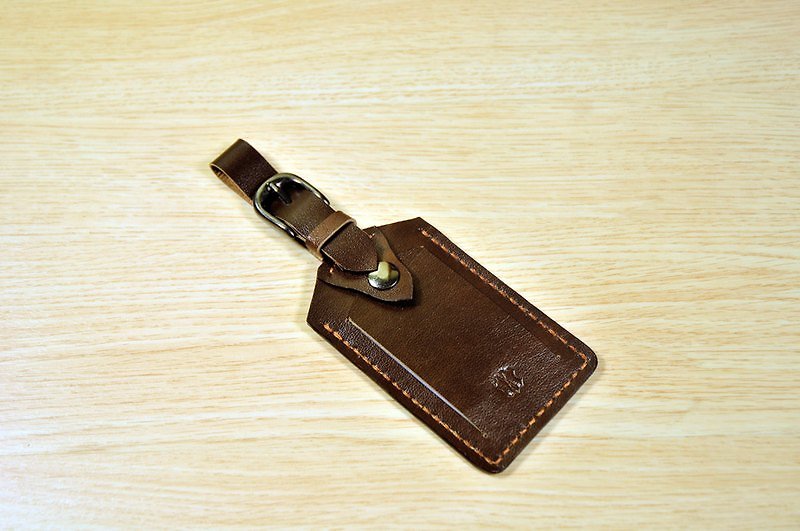 **Customization**Happy travel! MICO hand-stitched leather luggage tag - ที่ใส่บัตรคล้องคอ - หนังแท้ สีนำ้ตาล