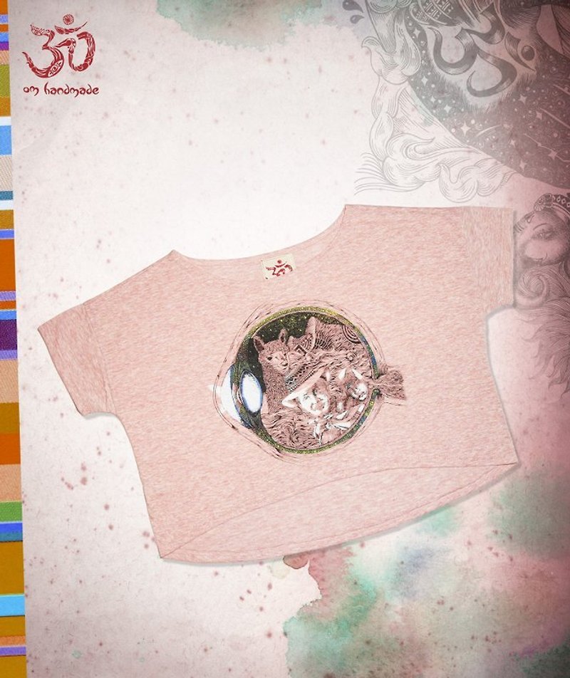 偉大な感触ショートT-瞳ファンタジーの世界（大麻Fenju） - Tシャツ - コットン・麻 ピンク