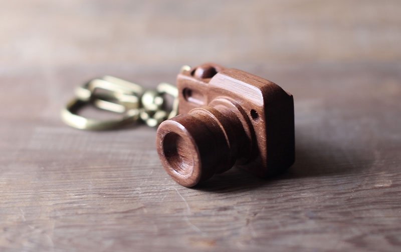 手工木製微型相機▣ 迷你望遠鏡頭鑰匙圈 - チャーム - 木製 ブラウン
