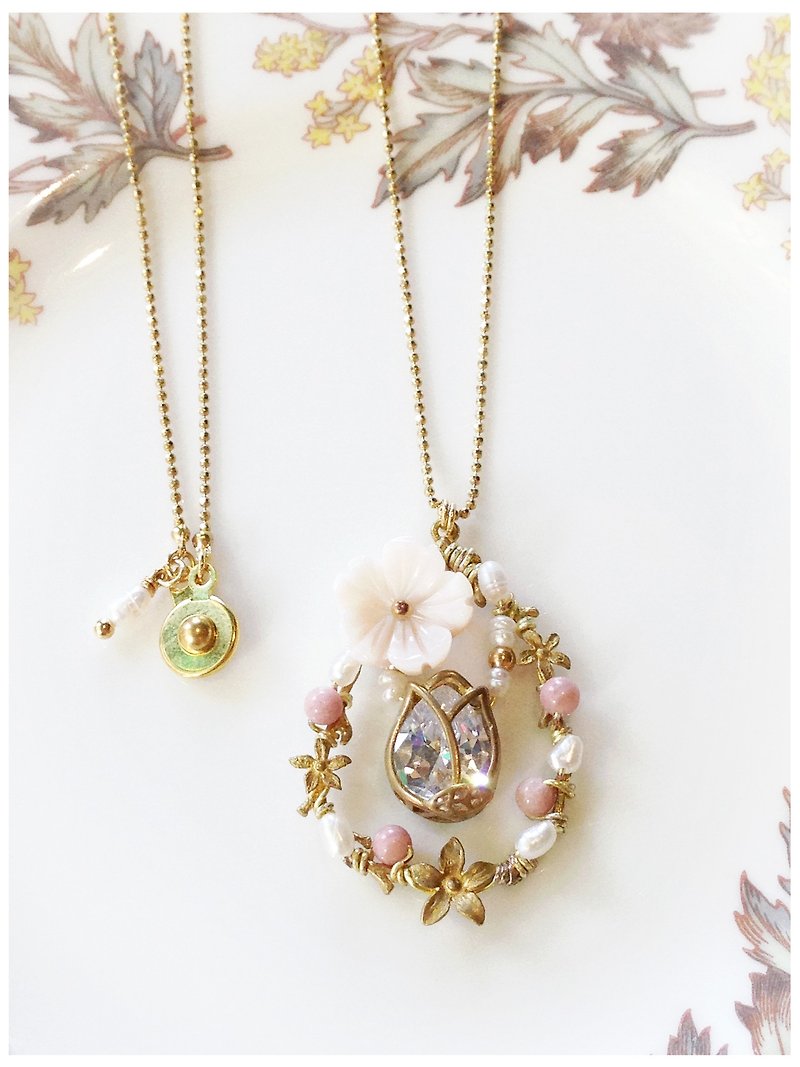 Minertés+ Bright and Elegant - Flower Light Necklace+ - สร้อยคอ - เครื่องประดับพลอย สึชมพู