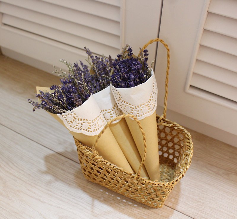 Flover Fulla Design "lavender cone" small dried flower cone flower bouquet Single - ตกแต่งต้นไม้ - พืช/ดอกไม้ สีม่วง