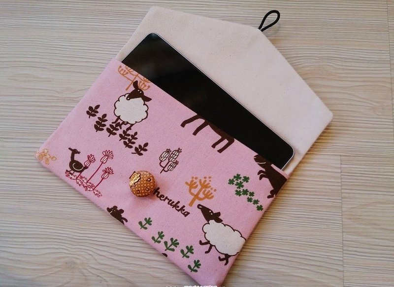 Hand-made cotton cloth 9 inches below Tablet Case Cosmetic Pouch Universal bags - กระเป๋าแล็ปท็อป - วัสดุอื่นๆ หลากหลายสี