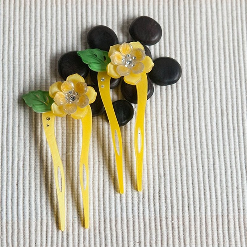 【MITHX】Colored flower, U-shaped hairpin, hairpin, hairpin-yellow - เครื่องประดับผม - อะคริลิค สีเหลือง