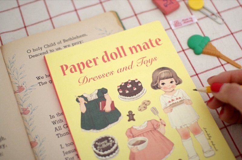 South Korea [Afrocat] papaerdoll line notebook <Sally> retro doll note diary note book - Other Writing Utensils - Paper Yellow