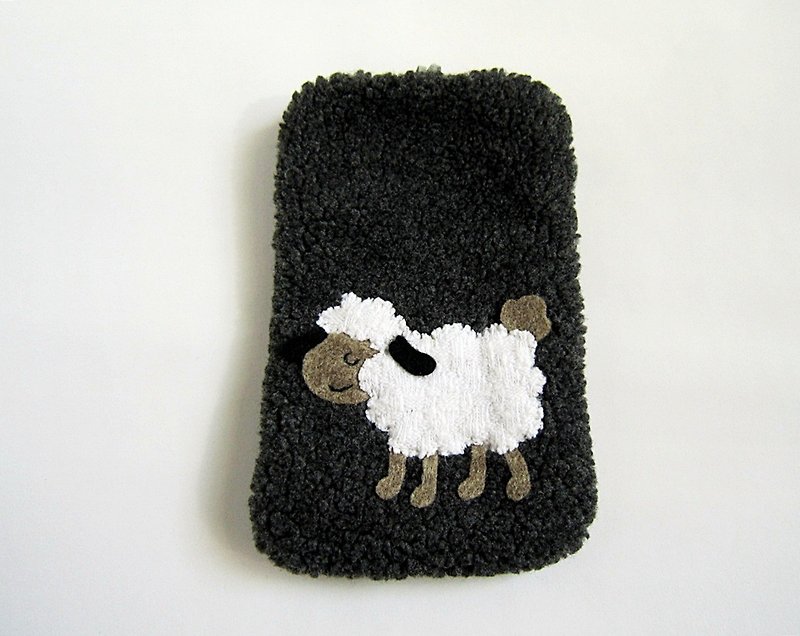 Bleating sheep cell phone pocket - เคส/ซองมือถือ - วัสดุอื่นๆ สีเทา